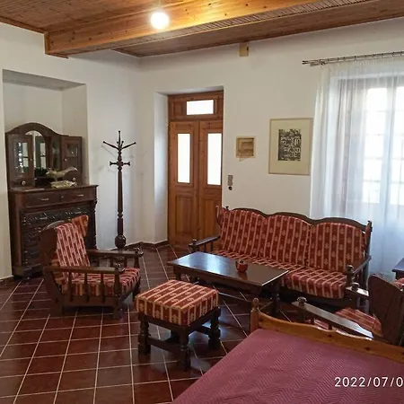 Archontiko Taxiarches Evia