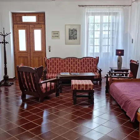 Archontiko Taxiarches Evia Feriehus Kymi